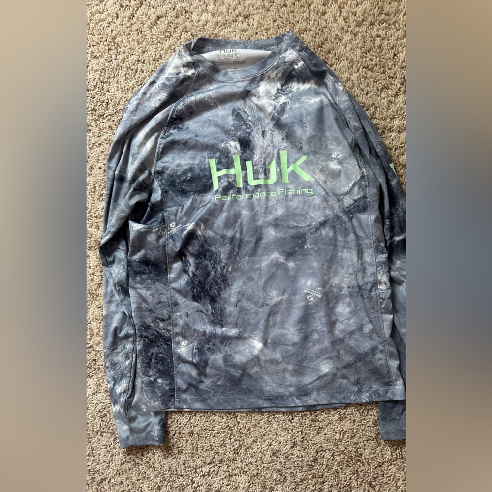 Huk Marble Pattern Long Sleeve Shirt small